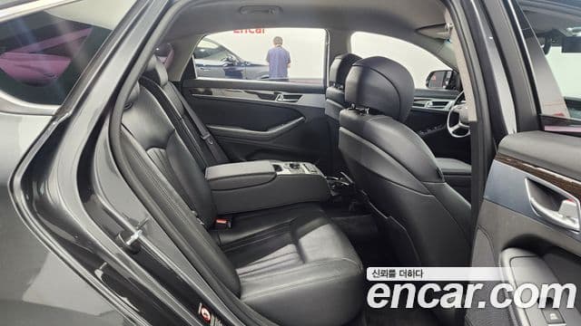 2017 Genesis G80
