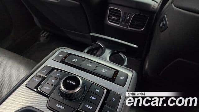 2017 Genesis G80 — миниатюра 5