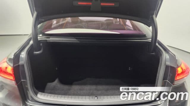 2017 Genesis G80 — миниатюра 4