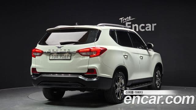 2017 SsangYong G4 렉스턴 — миниатюра 5