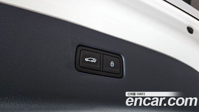 2023 Genesis GV80 — миниатюра 8
