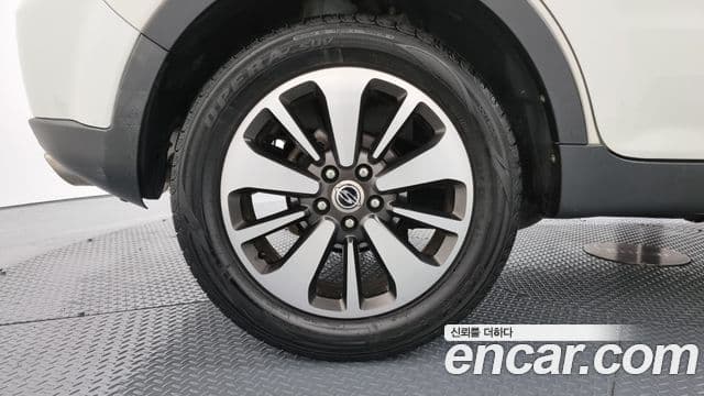 2015 SsangYong New 코란도 C — миниатюра 5