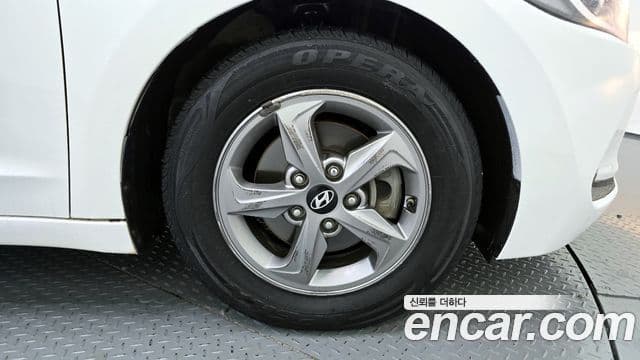 2016 Hyundai (Хёндэ) Avante AD — миниатюра 5
