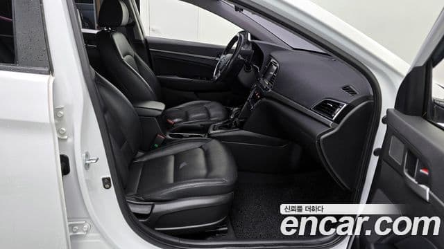 2016 Hyundai (Хёндэ) Avante AD — миниатюра 2
