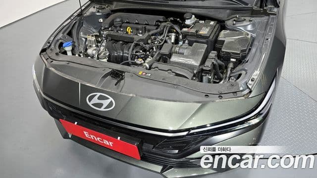 2023 Hyundai (Хёндэ) The New Avante (CN7) — миниатюра 10