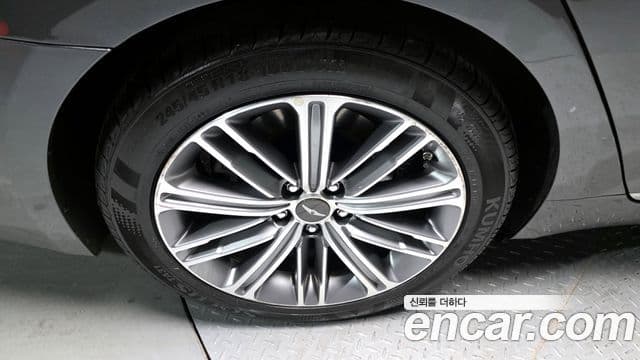 2016 Genesis G80 — миниатюра 5