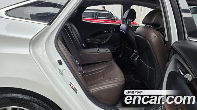 2014 Hyundai (Хёндэ) Grandeur HG — миниатюра 6