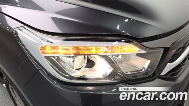 2018 SsangYong 렉스턴 스포츠 — миниатюра 8