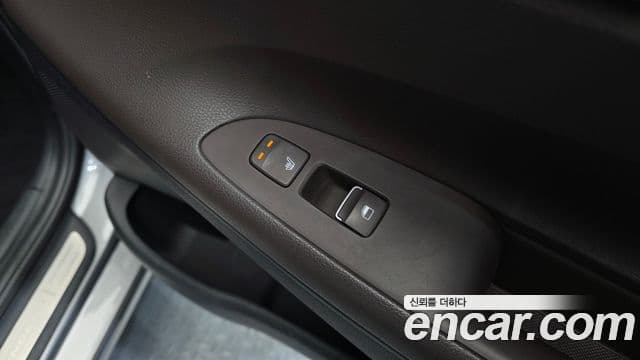 2017 Hyundai (Хёндэ) Grandeur IG — миниатюра 10
