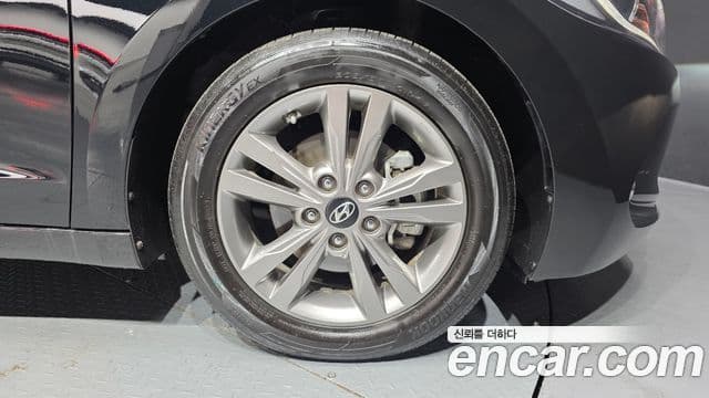 2016 Hyundai (Хёндэ) Avante AD — миниатюра 9