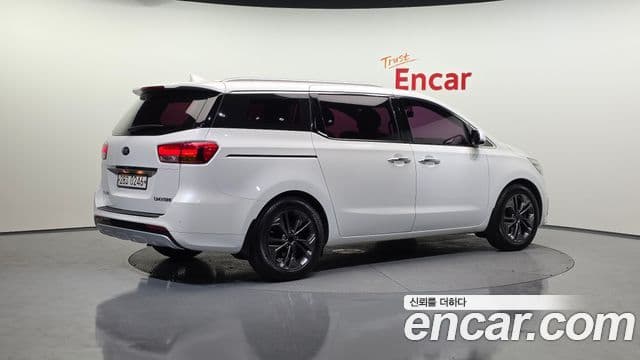 2016 Kia (Киа) All New Carnival — миниатюра 4