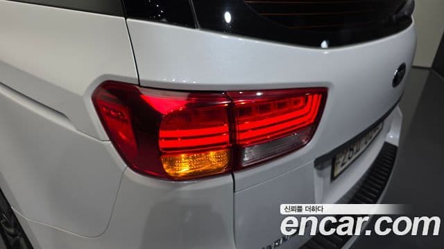2016 Kia (Киа) All New Carnival — миниатюра 3