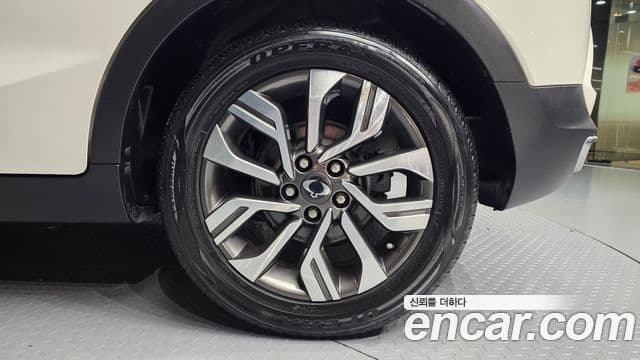 2018 SsangYong Tivoli 아머 — миниатюра 4