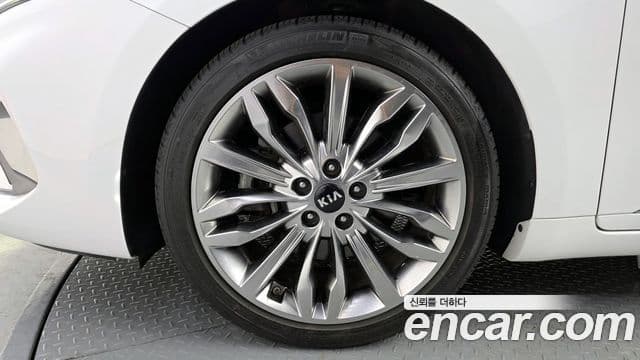 2020 Kia (Киа) K7 프리미어 — миниатюра 4