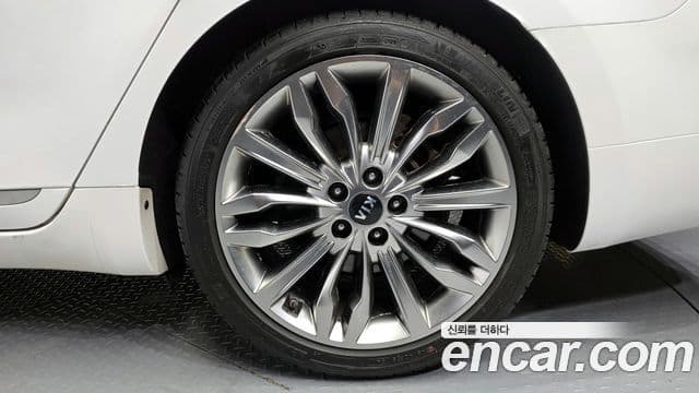 2020 Kia (Киа) K7 프리미어 — миниатюра 8