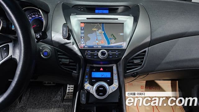 2011 Hyundai (Хёндэ) Avante MD — миниатюра 5
