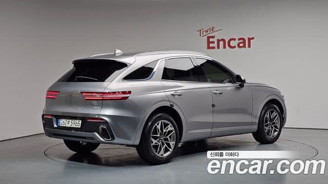 2021 Genesis GV70 — миниатюра 7