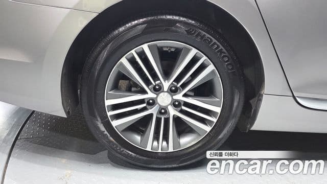 2014 Hyundai (Хёндэ) Grandeur HG — миниатюра 7