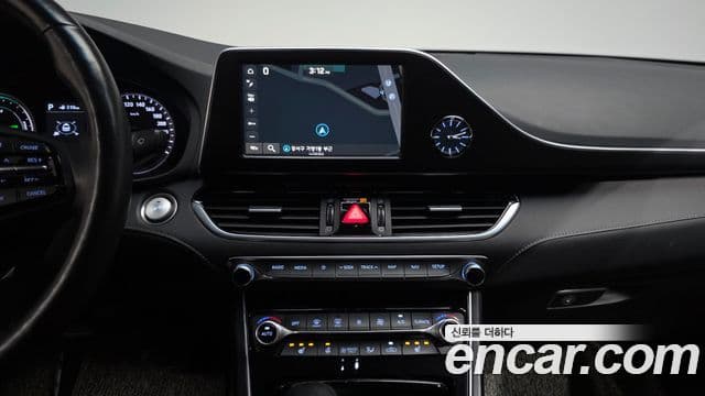 2018 Hyundai (Хёндэ) Grandeur IG Hybrid — миниатюра 10
