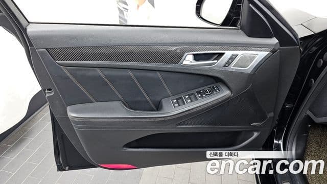 2017 Genesis G80 — миниатюра 3