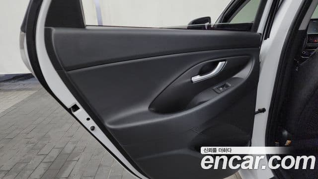 2017 Hyundai (Хёндэ) i30 (PD) — миниатюра 9