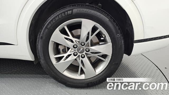 2021 Genesis GV70 — миниатюра 7