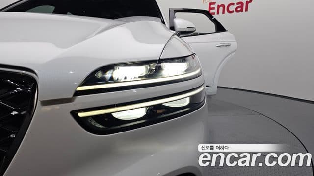 2021 Genesis GV70 — миниатюра 2
