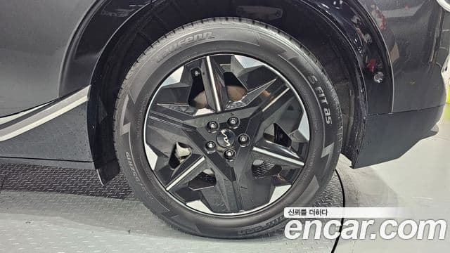 2025 Kia (Киа) The New EV6 — миниатюра 7