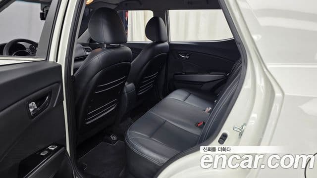 2017 SsangYong Tivoli — миниатюра 5