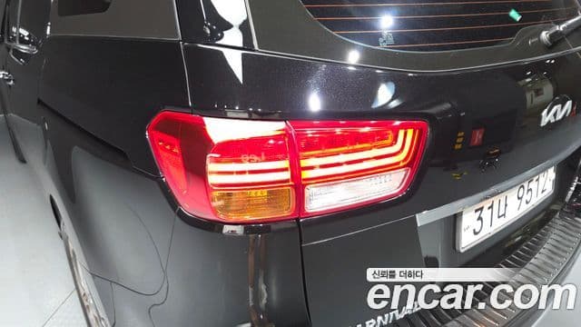 2017 Kia (Киа) All New Carnival — миниатюра 9