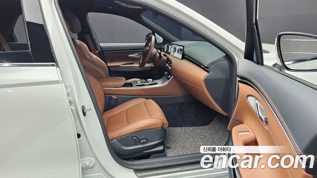 2026 Genesis GV70 — миниатюра 7