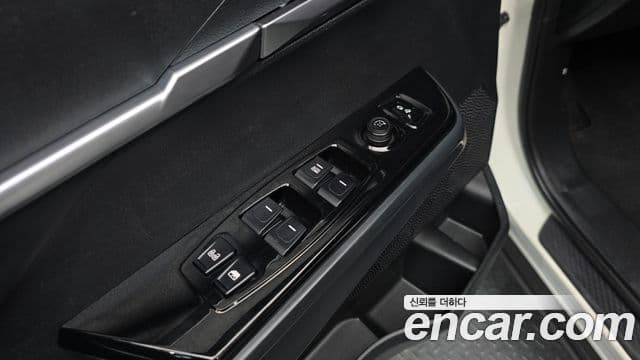 2022 SsangYong Torres — миниатюра 10