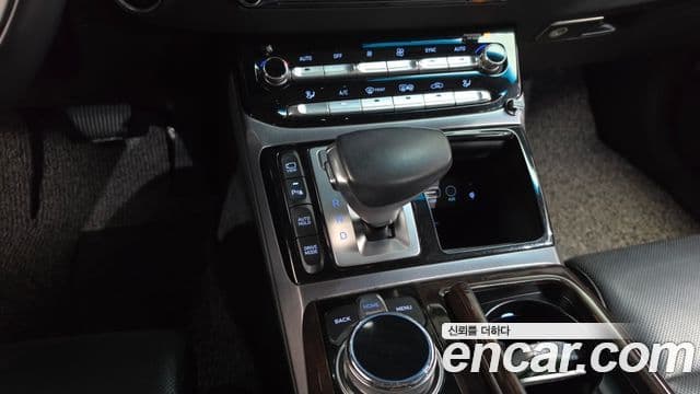 2016 Genesis EQ900 — миниатюра 3