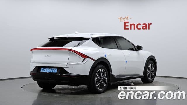 2024 Kia (Киа) EV6 — миниатюра 8