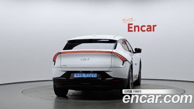 2024 Kia (Киа) EV6 — миниатюра 2