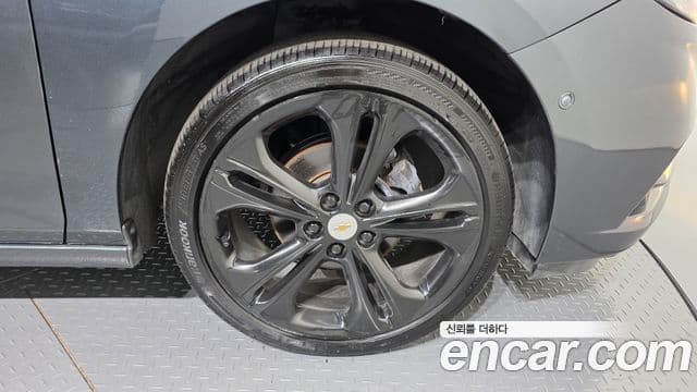 2017 Chevrolet All New 크루즈 — миниатюра 9