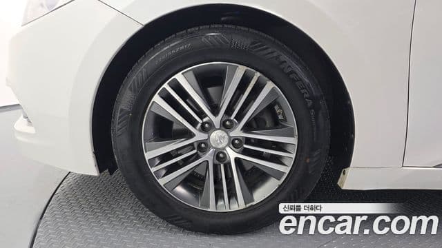 2013 Hyundai (Хёндэ) Grandeur HG — миниатюра 2