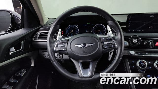 2021 Genesis The New G70 — миниатюра 9
