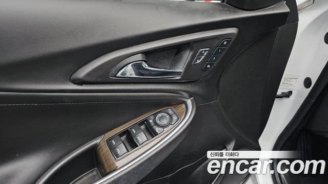 2017 Chevrolet All New Malibu — миниатюра 8