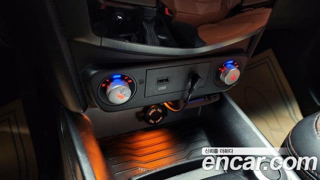 2018 SsangYong Tivoli 아머 — миниатюра 7
