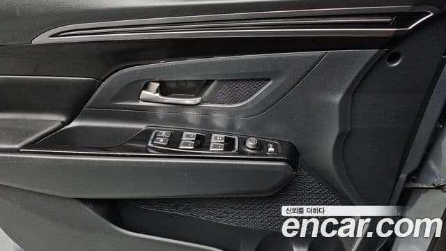 2020 SsangYong 뷰티풀 코란도 — миниатюра 10