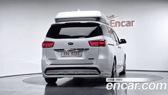 2017 Kia (Киа) All New Carnival — миниатюра 10