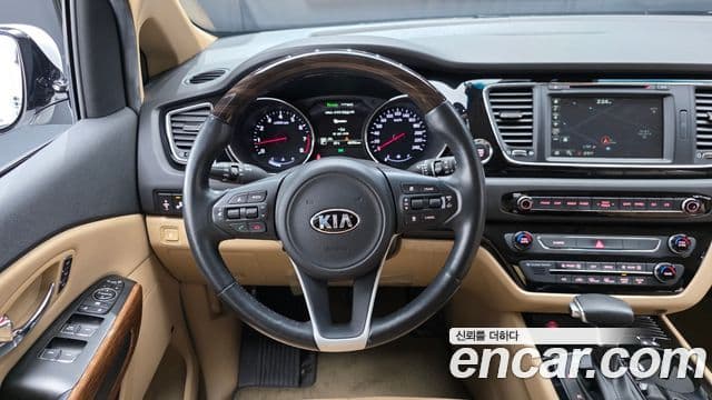 2017 Kia (Киа) All New Carnival — миниатюра 8