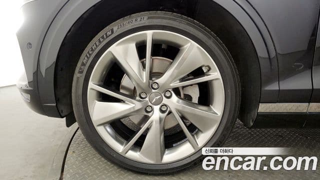 2021 Genesis GV70 — миниатюра 6