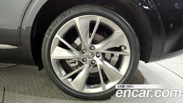 2021 Genesis GV70 — миниатюра 7