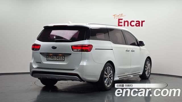 2017 Kia (Киа) All New Carnival — миниатюра 3