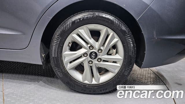 2019 Hyundai (Хёндэ) The New Avante AD — миниатюра 4