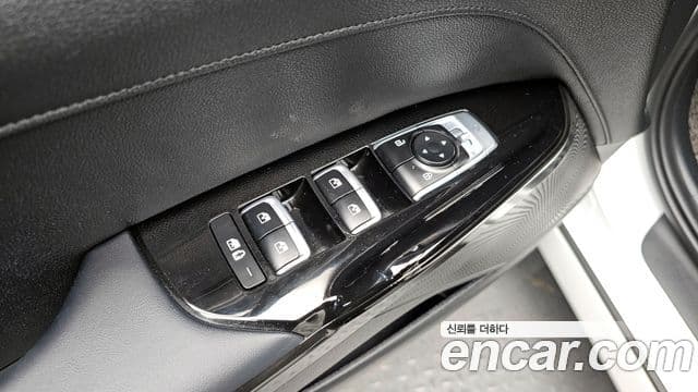 2020 Kia (Киа) K5 3rd Gen — миниатюра 8