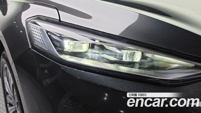 2023 Kia (Киа) K8 Hybrid — миниатюра 2