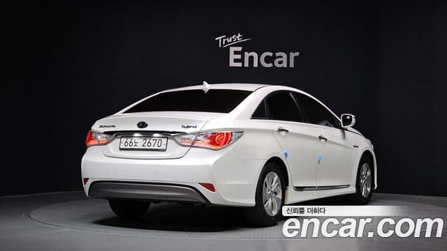 2013 Hyundai (Хёндэ) Sonata Hybrid — миниатюра 3